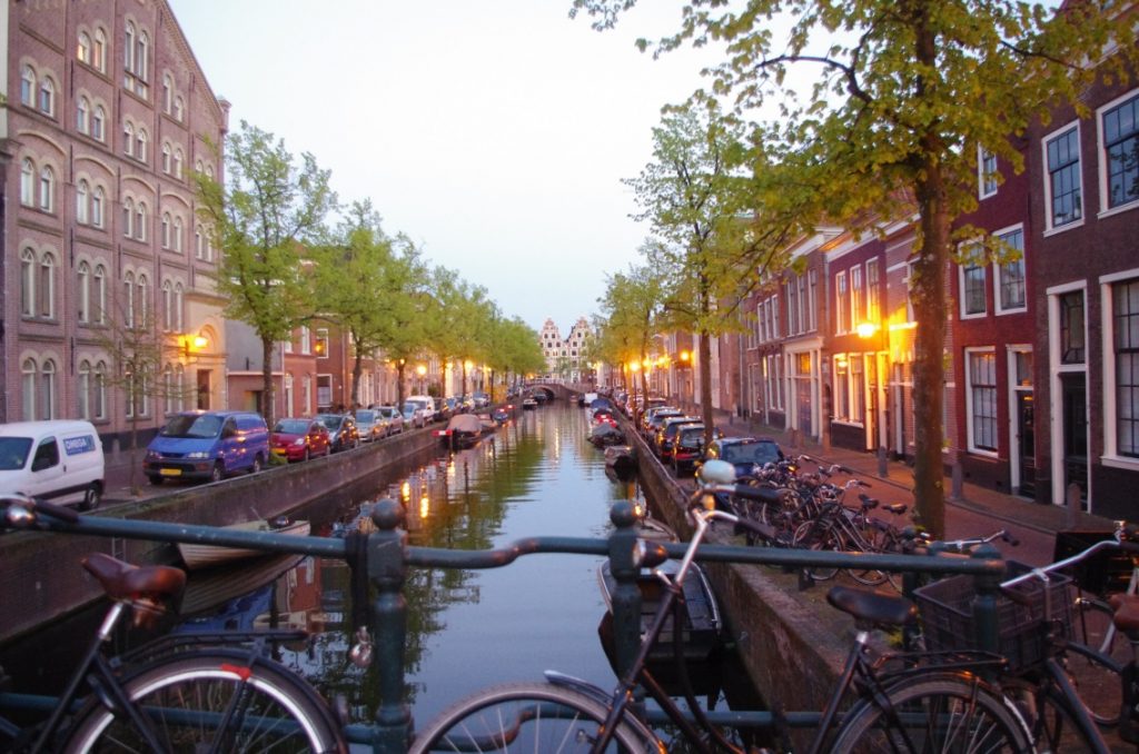Amsterdam - hollande - hollande à vélo - pistes cyclables - voyage vélo - voyage guidé - voyage vélo guidé